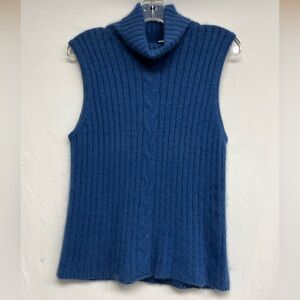 Pierre Cardin sleeveless sweater
Rabbit Hair and Wool
Blue cowl neck
New no tags